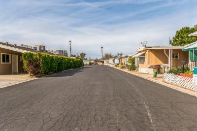 Photo 4 of 8 of home located at 560 W Pleasant Ave, #074 Tulare, CA 93274