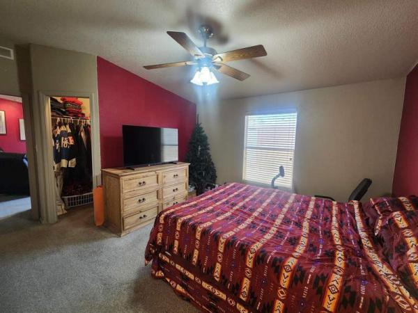 2004 Schult Manufactured Home