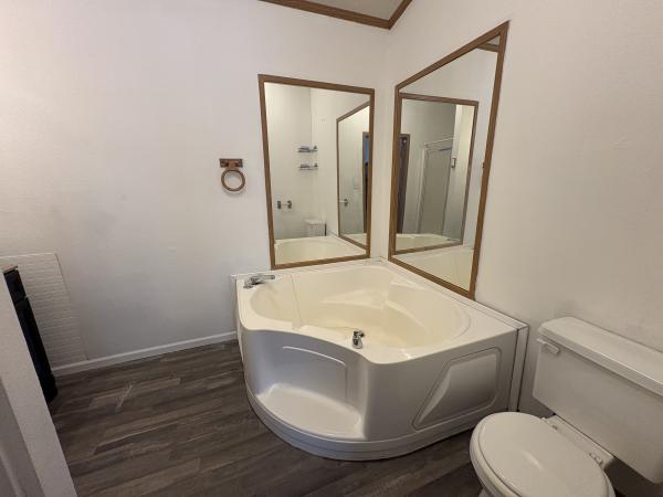 2000 Commander Housing Mobile Home