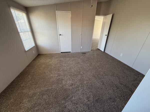 1995 FLEETWOOD Mobile Home For Sale