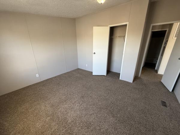 1995 FLEETWOOD Mobile Home For Sale