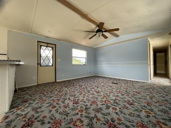 1989 Clar 2662K Mobile Home