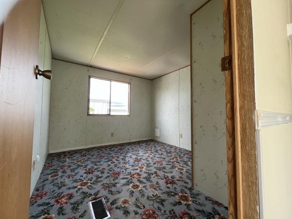 1989 Clar 2662K Mobile Home