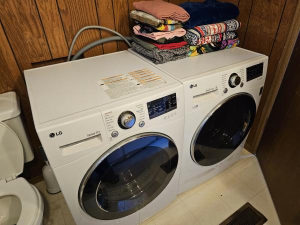 1974 Holly Park Mobile Home