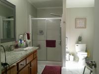 2005 Adrian H8483 Mobile Home