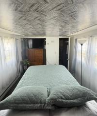 1986 Vindale mobile Home