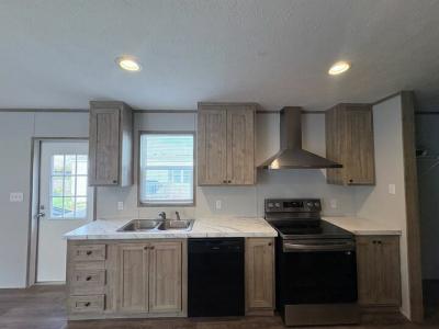 Photo 5 of 29 of home located at 10610 East St Rt 762 #178 #178B Lockbourne, OH 43137