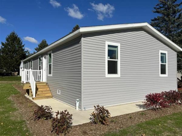 2025 Skyline - Lancaster Mobile Home For Sale