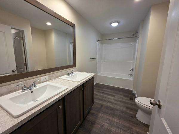 2023 Clayton - Middlebury Mobile Home