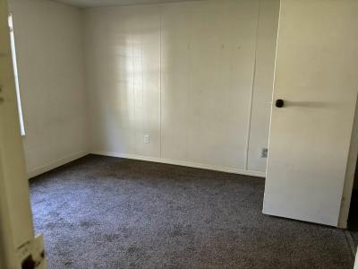 Photo 3 of 9 of home located at 11240 N Northwood Dr. #49 Inglis, FL 34449