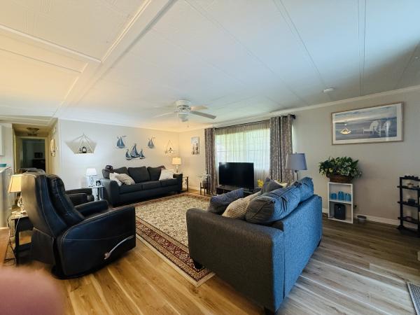 1977 SOUTHWIND Mobile Home For Sale