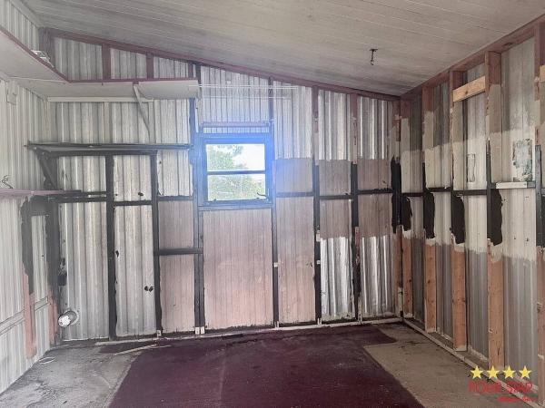 1985 BARR Mobile Home For Sale