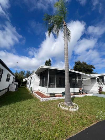 Photo 3 of 28 of home located at 799 E Klosterman Road Tarpon Springs, FL 34689