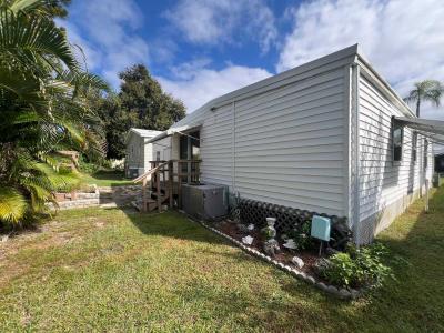 Photo 5 of 28 of home located at 799 E Klosterman Road Tarpon Springs, FL 34689