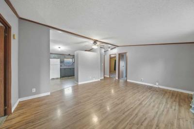 Photo 3 of 27 of home located at 301 Ohio River Dr. Adrian, MI 49221