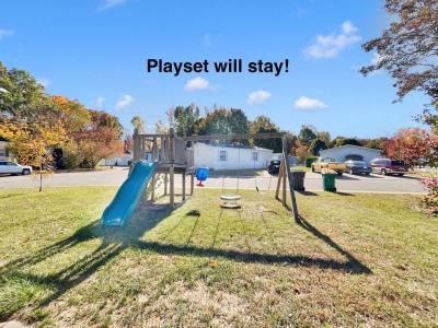 Photo 5 of 29 of home located at 2500 Mann Rd., #421 Clarkston, MI 48346