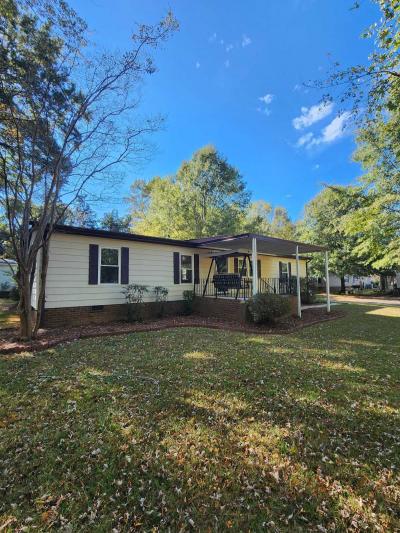 Photo 2 of 20 of home located at 4718 Jura Drive Charlotte, NC 28227