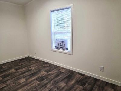 Photo 5 of 17 of home located at 2501 NE Lowry Ave, Lot 301 Saint Anthony, MN 55418