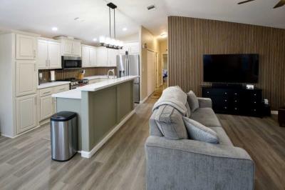 Photo 3 of 20 of home located at 7373 East Us Highway 60, 211 Gold Canyon, AZ 85118