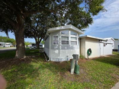 Photo 3 of 19 of home located at 20005 Us Hwy 27 Lot 619 Clermont, FL 34715