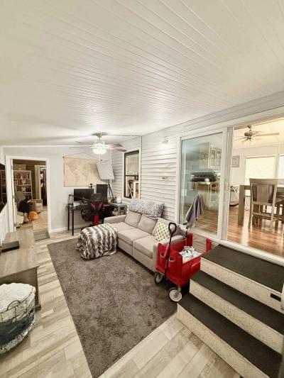 Photo 3 of 26 of home located at 21632 State Road 54 #173 Lutz, FL 33549