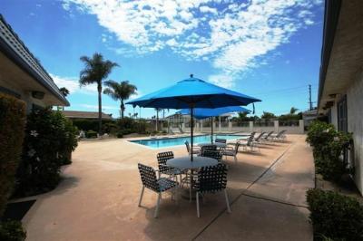 Photo 3 of 17 of home located at 19350 Ward Street, #38 Huntington Beach, CA 92646