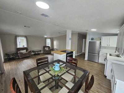 Mobile Home at 339 Lake Huron Dr Mulberry, FL 33860