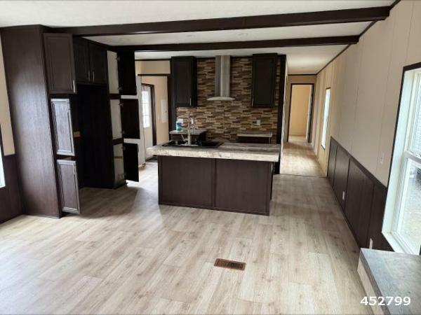 Photo 1 of 2 of home located at Infinity Home Center Llc 21191 Us 45 Alt Aberdeen, MS 39730