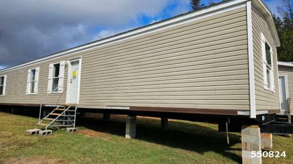 Photo 1 of 2 of home located at Buffington Mobile Home Sales I 31 Hickory Nut Rd Decatur, MS 39327