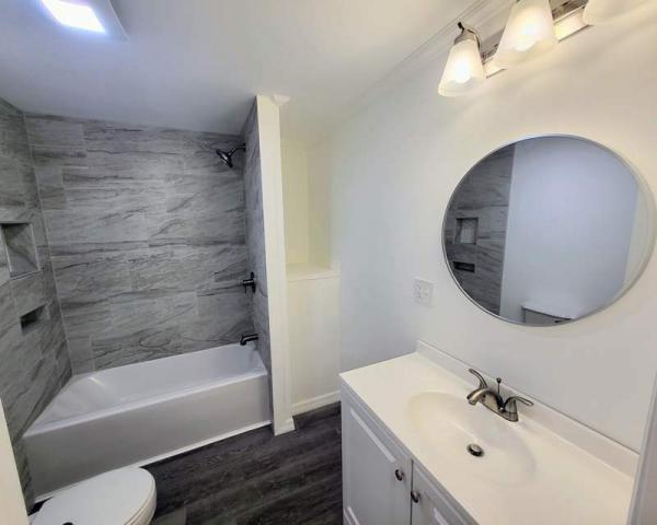 1975 TWIN Manufactured Home