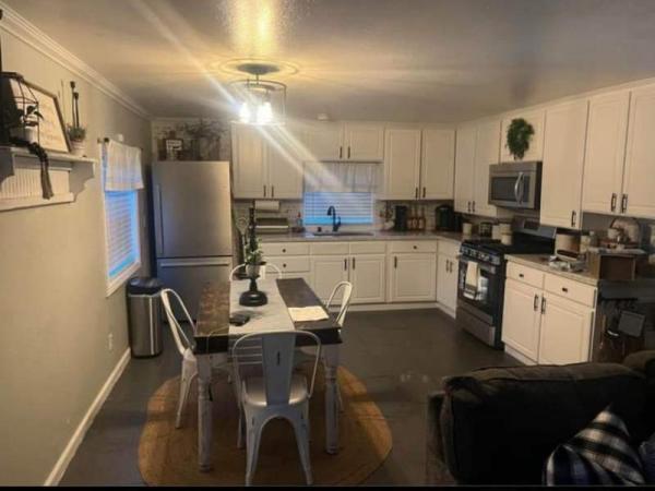 1980 Schult Manufactured Home