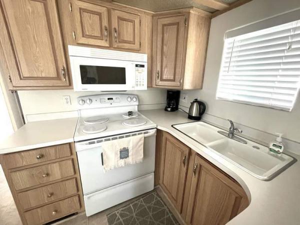 1994 Skyline Manufactured Home