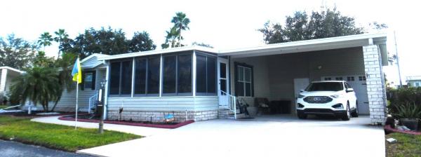 2005 Homes of Merit Mobile Home For Sale