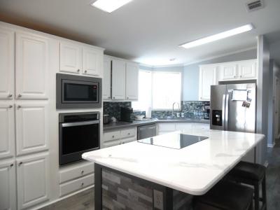 Photo 4 of 17 of home located at 1728 Tahiti Circle Davenport, FL 33897