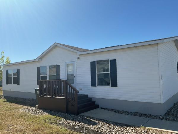 2011 Clayton Mobile Home