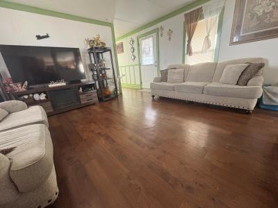 Photo 4 of 8 of home located at 902  Speckled Court Houston, TX 77073