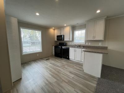 Mobile Home at 4786 Beacon Rd Sterling Heights, MI 48310