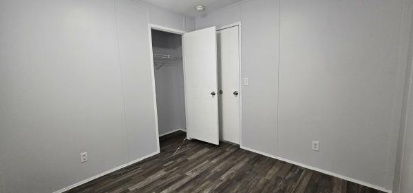 2006 Champion 2006 FEM Mobile Home