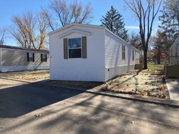2024 Champion Home Builde Mobile Home For Sale
