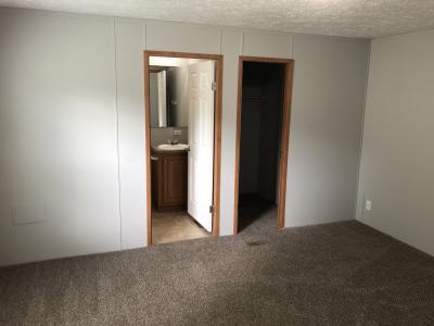 Photo 4 of 7 of home located at 1510 Everest Lane Indianapolis, IN 46234