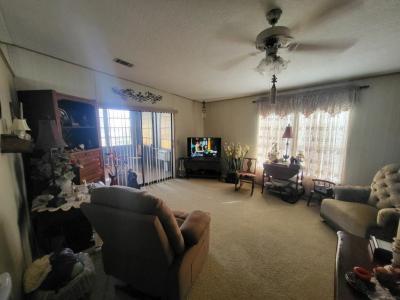 Photo 4 of 18 of home located at 11636 White Sand Ln #40S Orlando, FL 32836