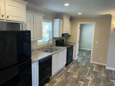 Photo 3 of 7 of home located at 10201 W Beaver St #265 Jacksonville, FL 32220