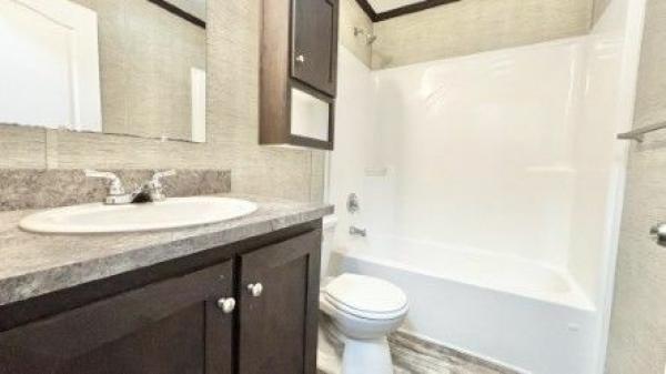 2019 Clayton Homes Inc Pulse Mobile Home