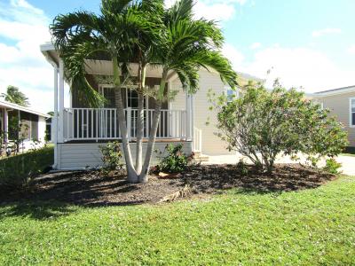Photo 2 of 33 of home located at 15 Esper Court Lot 0556 Fort Myers, FL 33908
