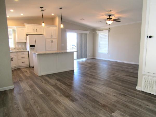 2020 CHAMPION/SKYLINE 4893 Mobile Home