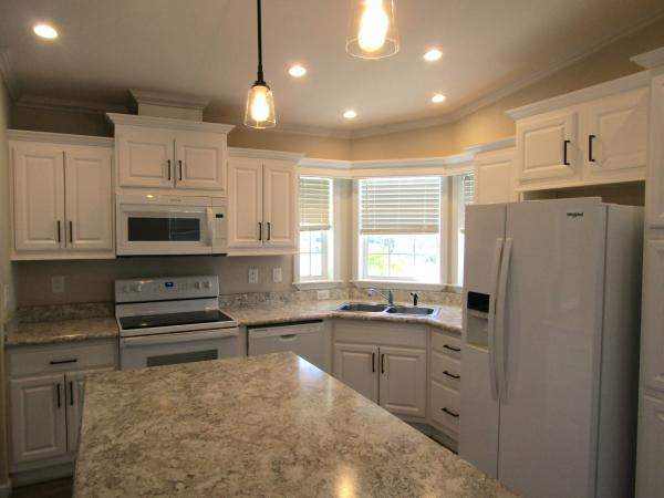 2020 CHAMPION/SKYLINE 4893 Mobile Home