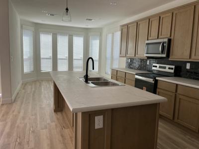 Photo 2 of 18 of home located at 3301 S. Goldfield Road #5086 Apache Junction, AZ 85119