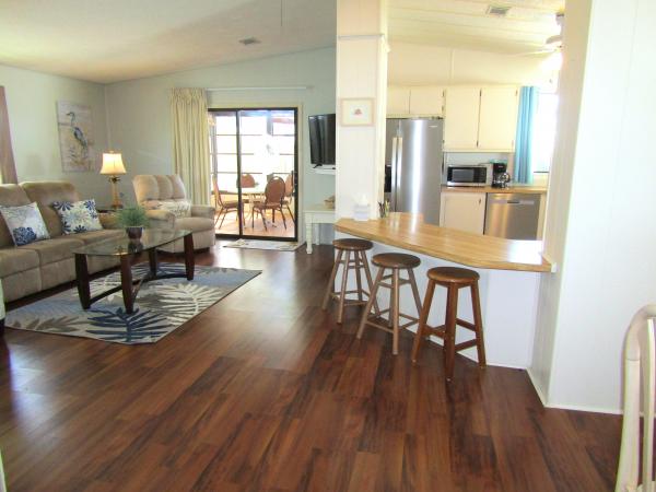 1985 wellington 740fk-6s Mobile Home