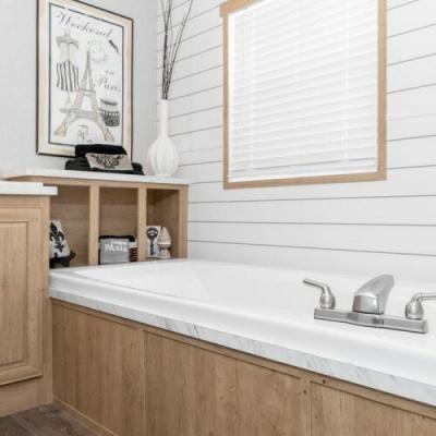 Photo 5 of 8 of home located at 2319 Greensburg Rd Campbellsville, KY 42718