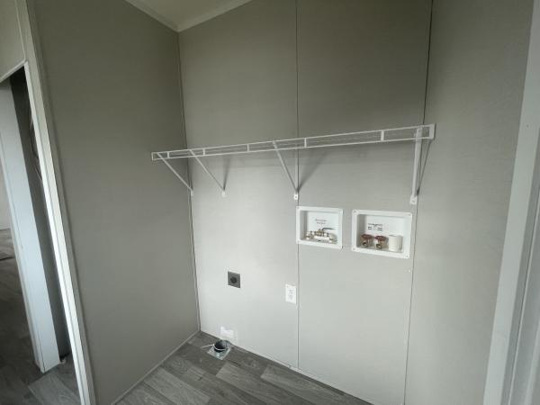 2022 RFN1664 9BFC1  Home